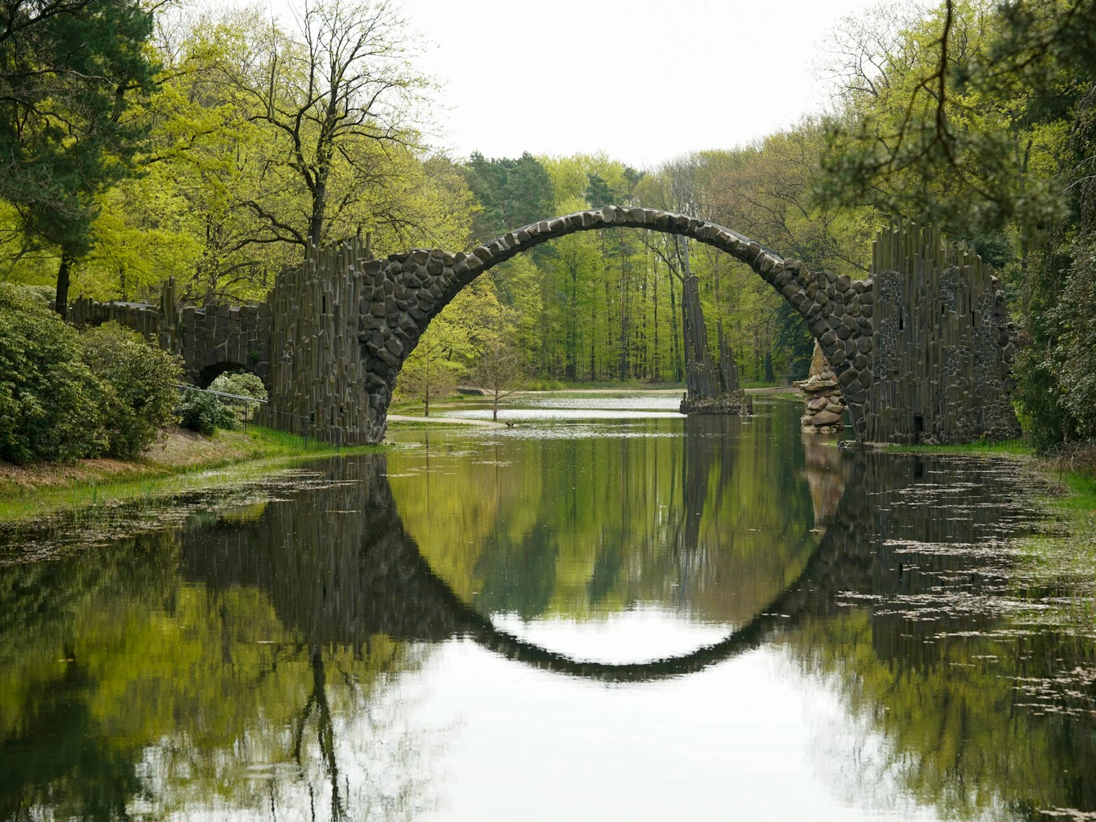 Framing in Photography: Using Natural Frames