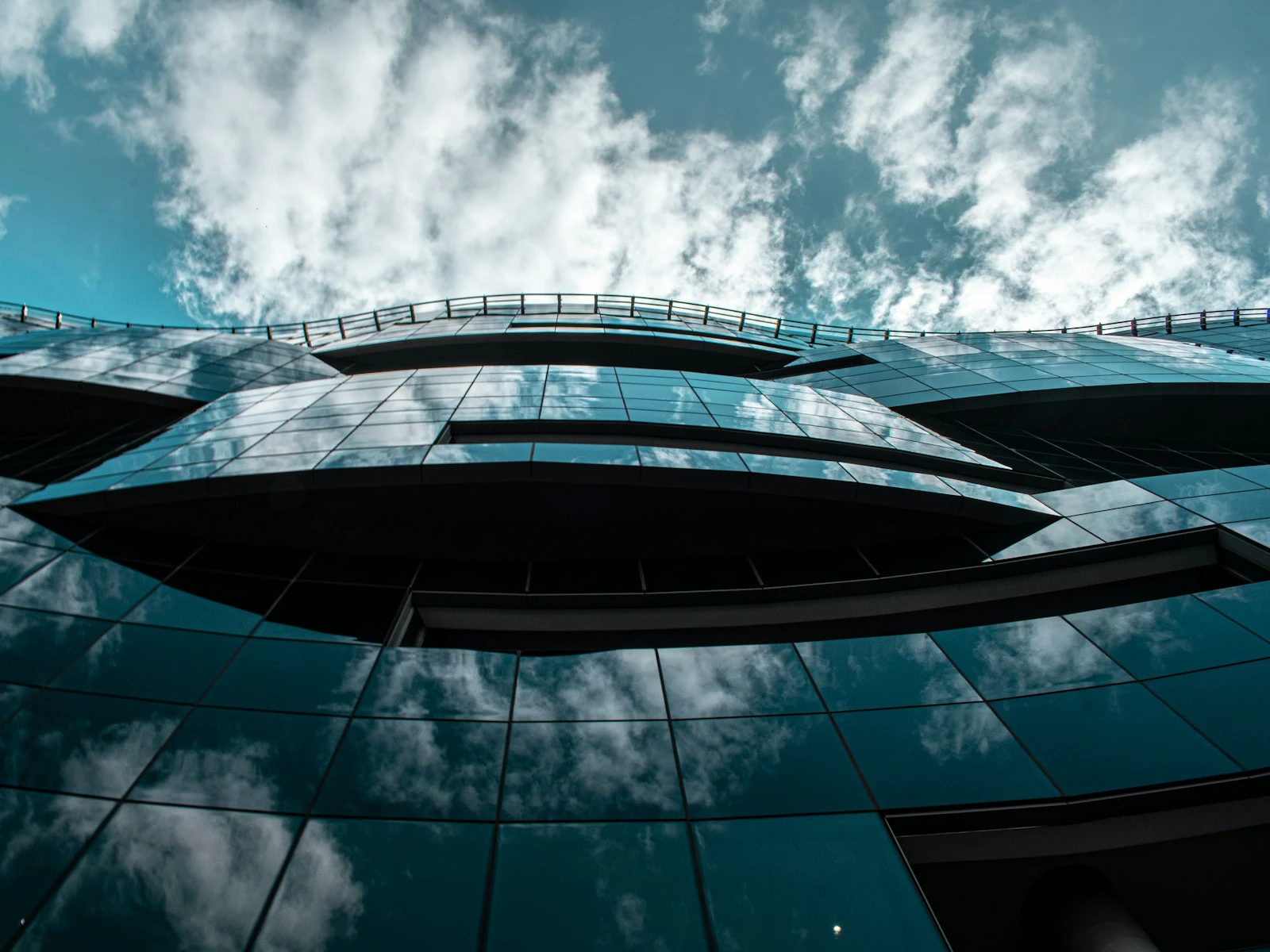 Symmetry in Photography: When It Works