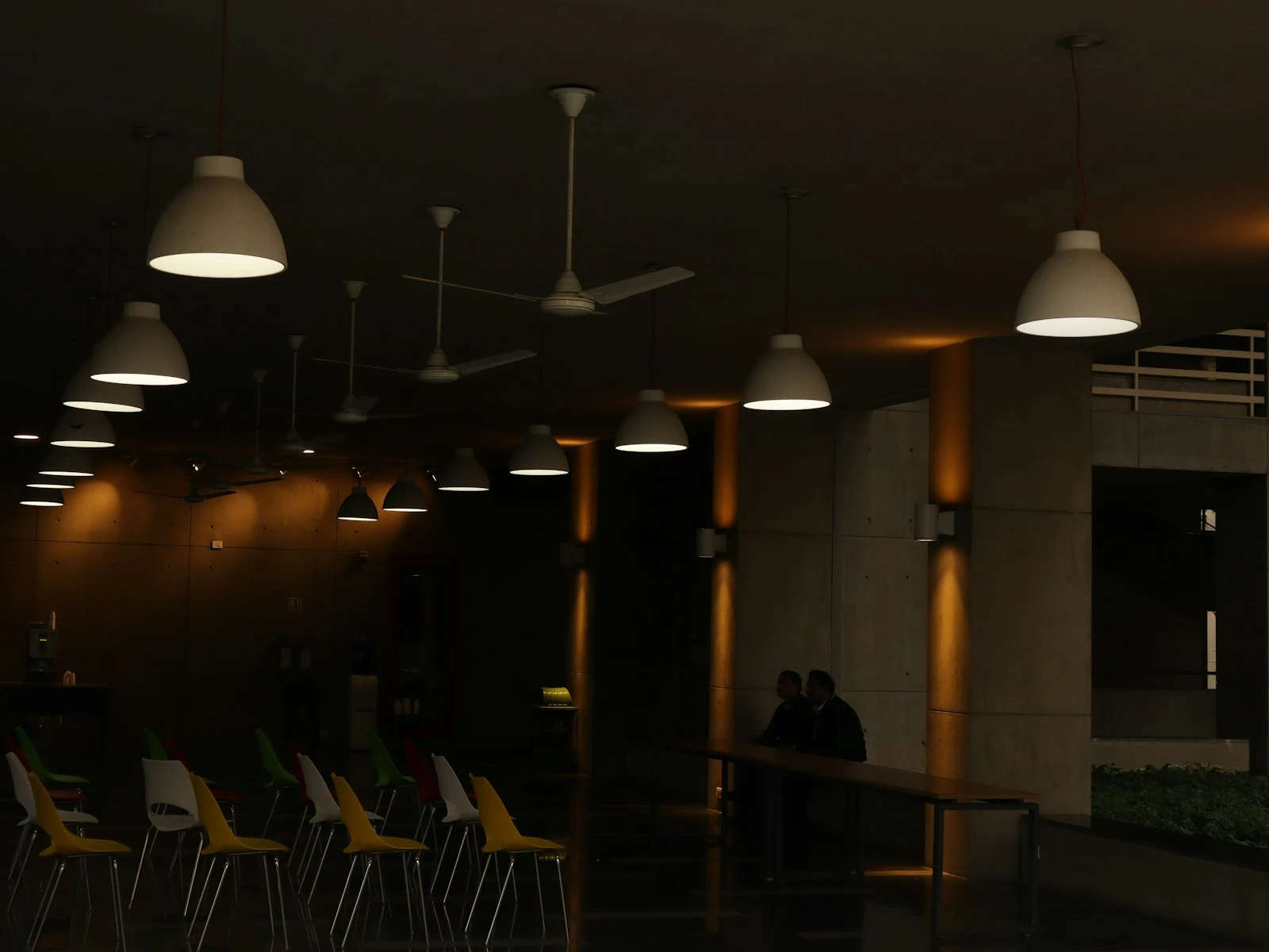 Indoor Low Light Photography Without Flash