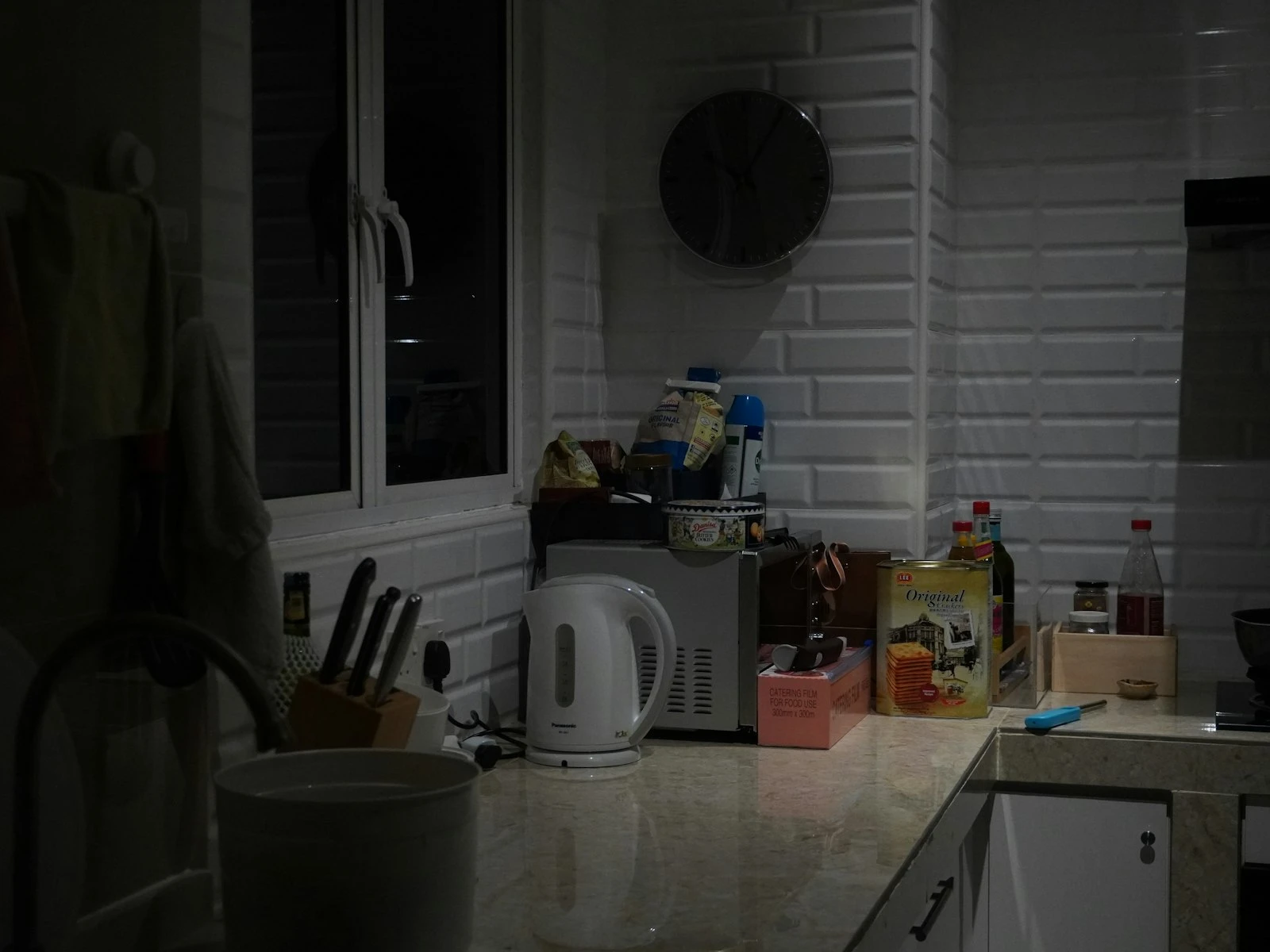 How to Reduce Noise in Low Light Photos